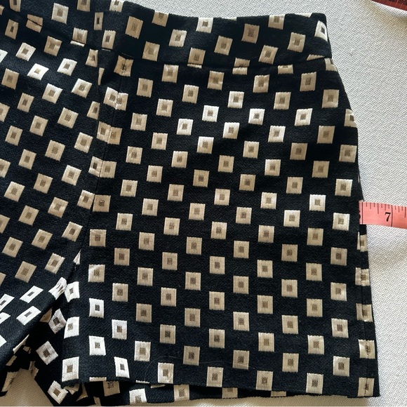 Sass & Bide “Strike A Pose” Black/Metallic Gold Shorts with pockets US Size 4 - Picture 12 of 15